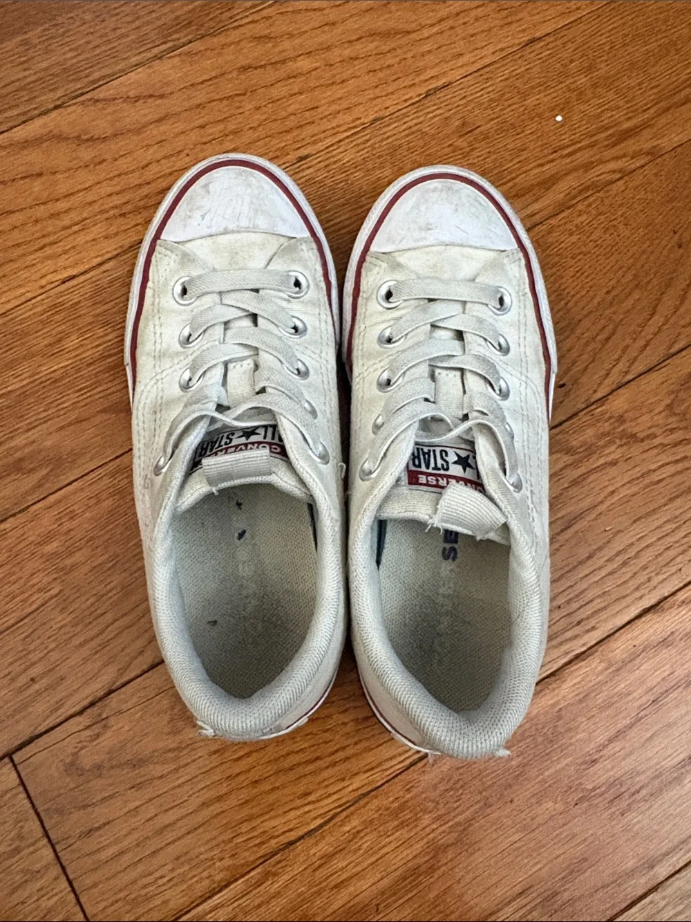 Converse Kids Low-Top Sneakers in White with Red Trim
